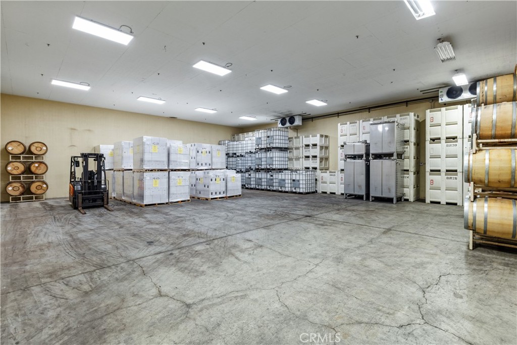 2720 Oak View