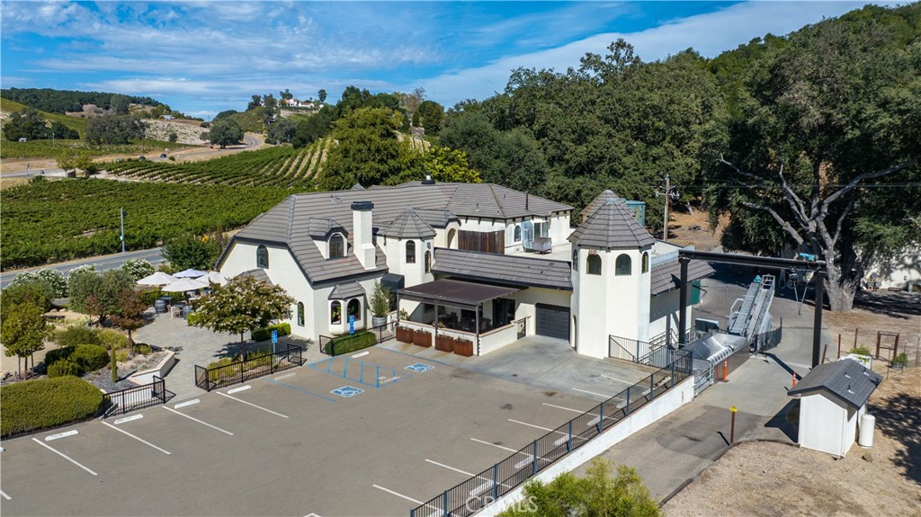 2720 Oak View