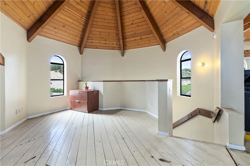 2720 Oak View