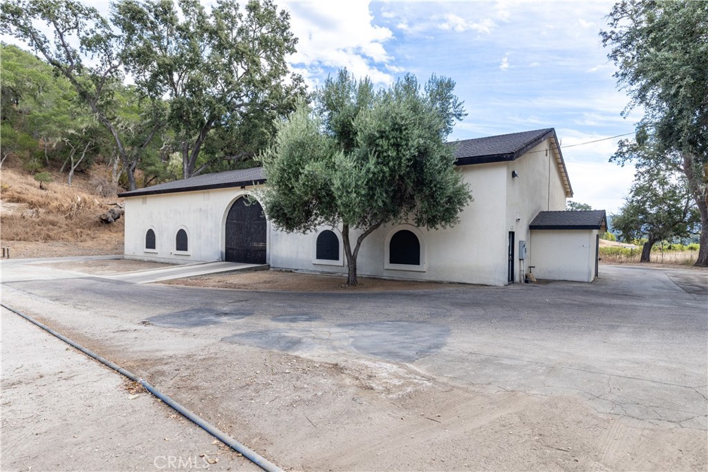 2720 Oak View