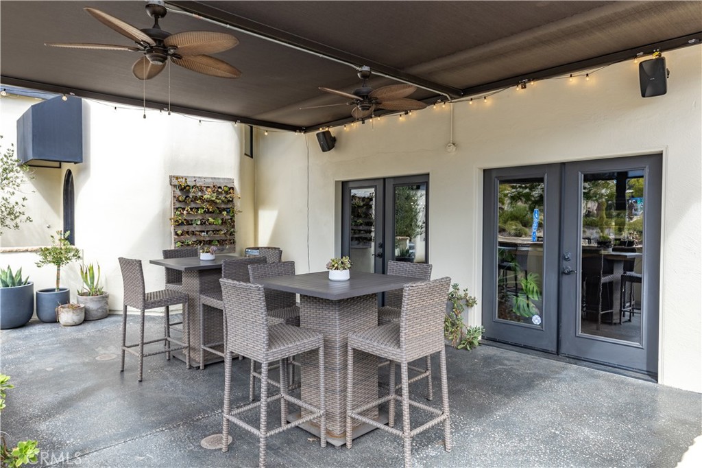 2720 Oak View