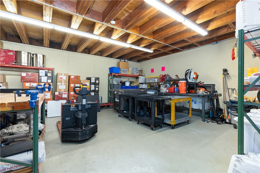 2720 Oak View
