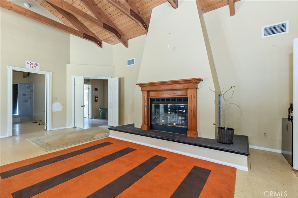 2720 Oak View