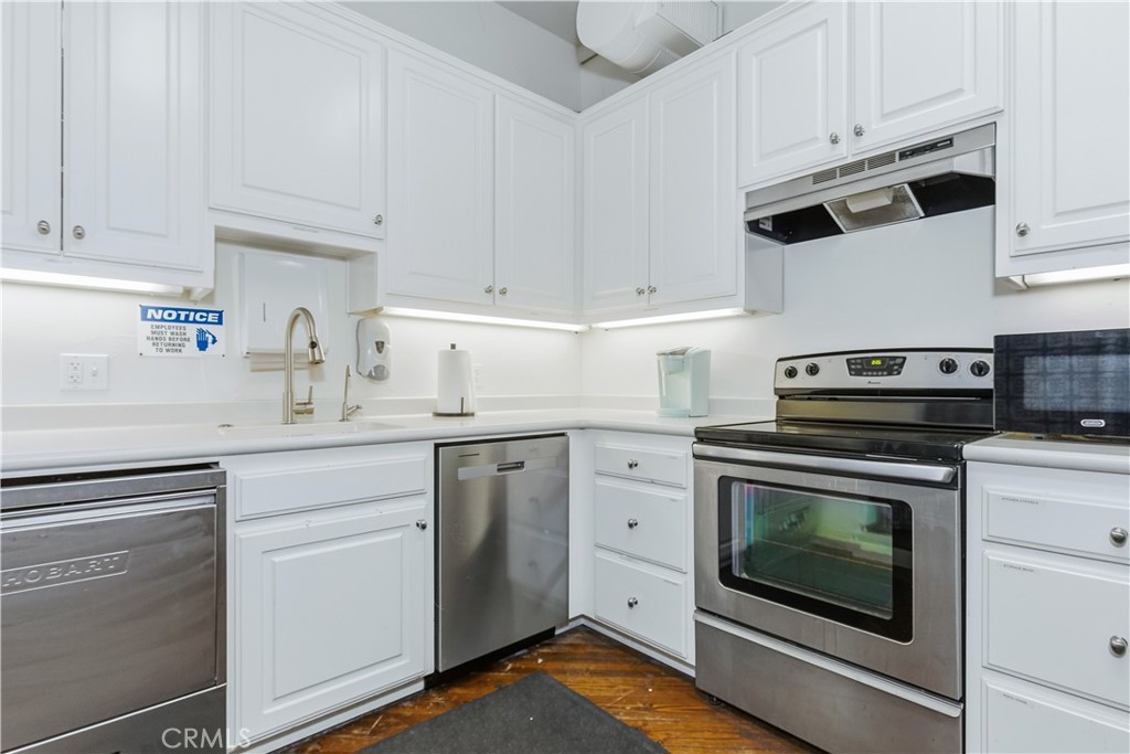 2720 Oak View