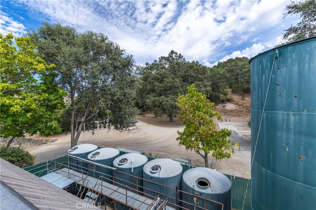 2720 Oak View