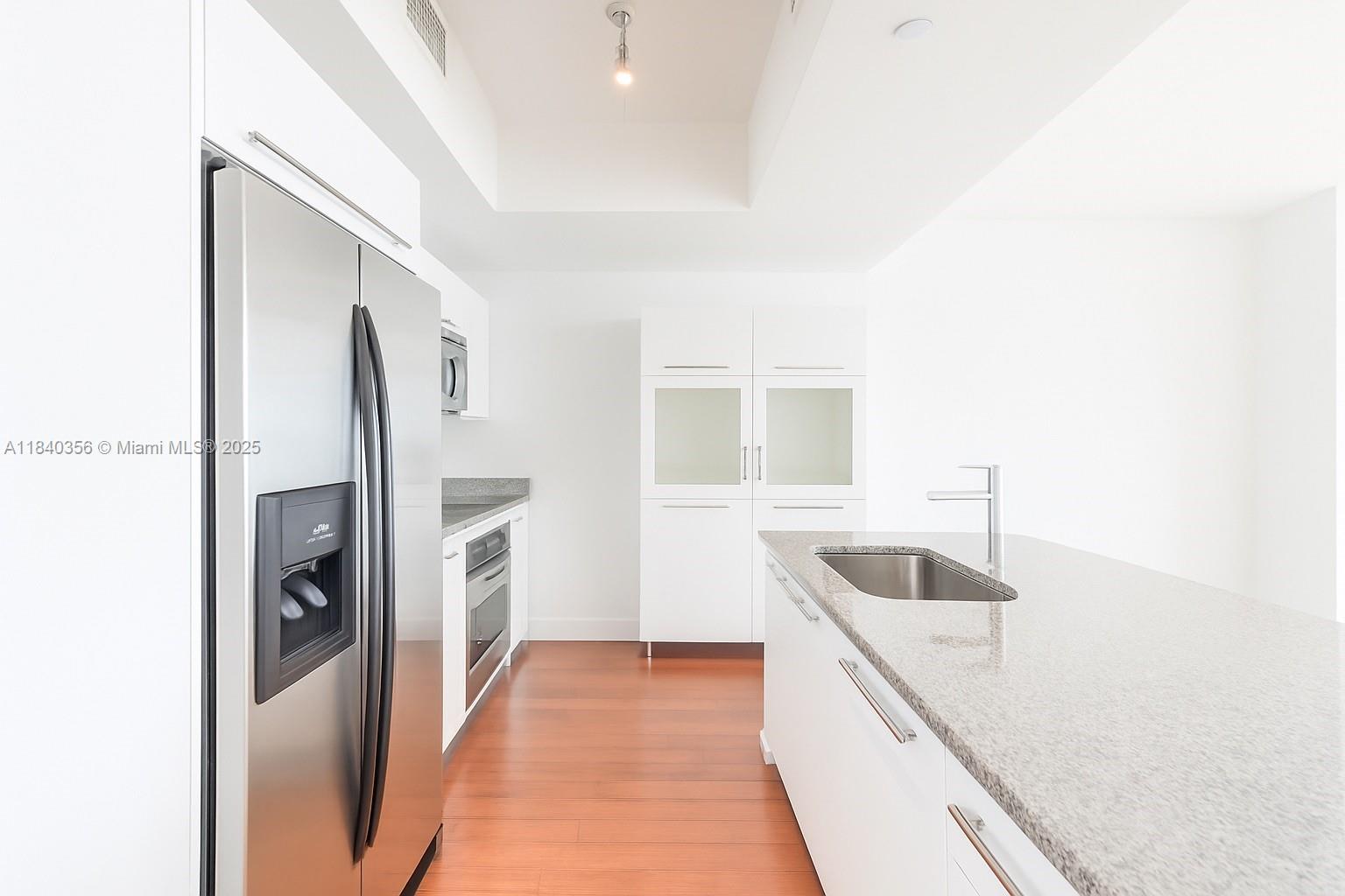 888 Biscayne Blvd # 3506