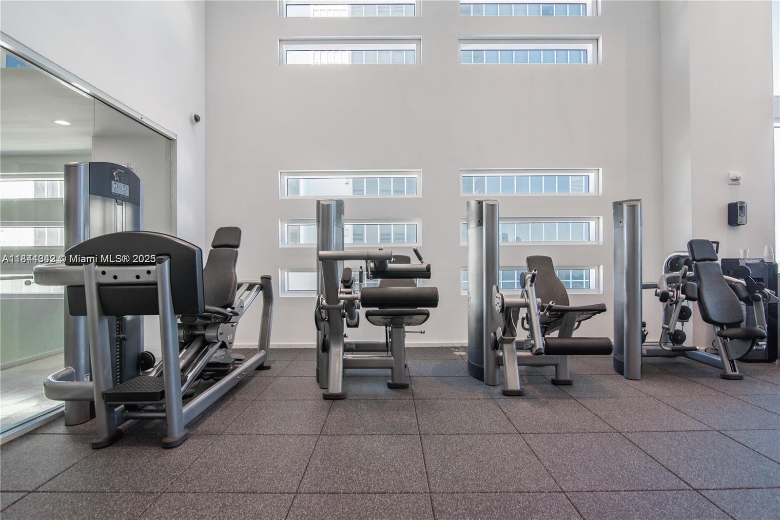 1040 Biscayne Blvd # 3607
