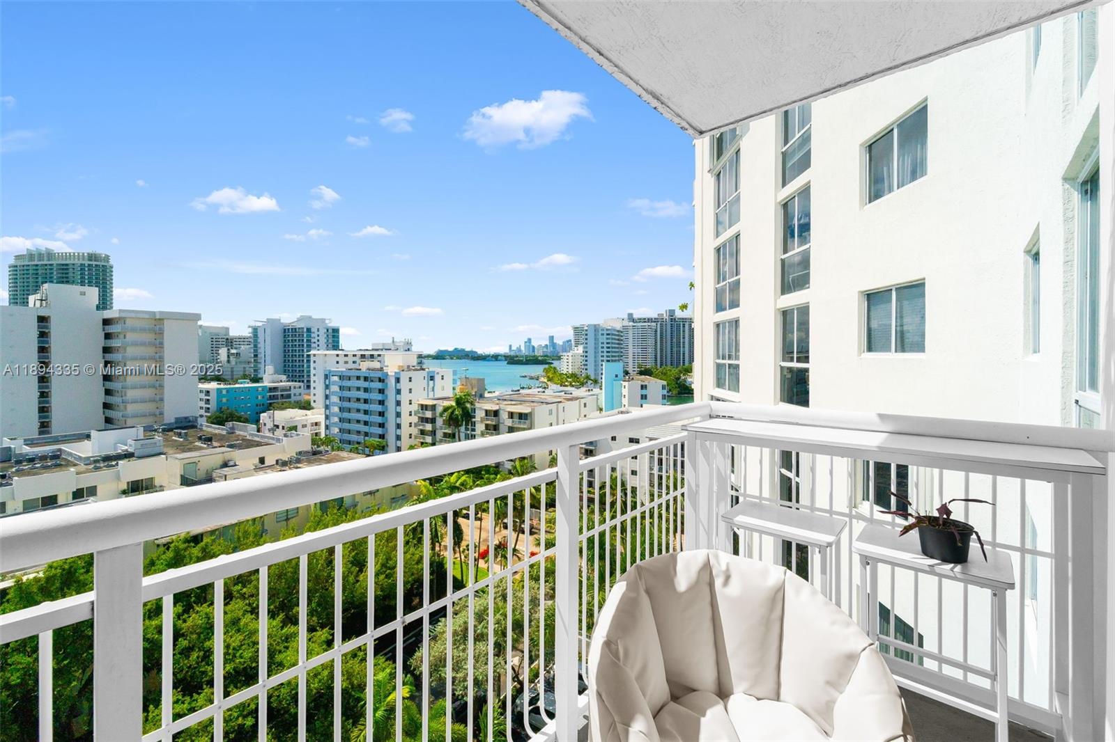 1688 West Ave # 1004