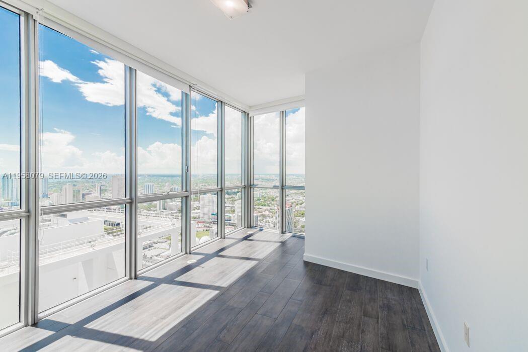 1100 Biscayne Blvd # 5401