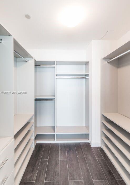 1100 Biscayne Blvd # 5401