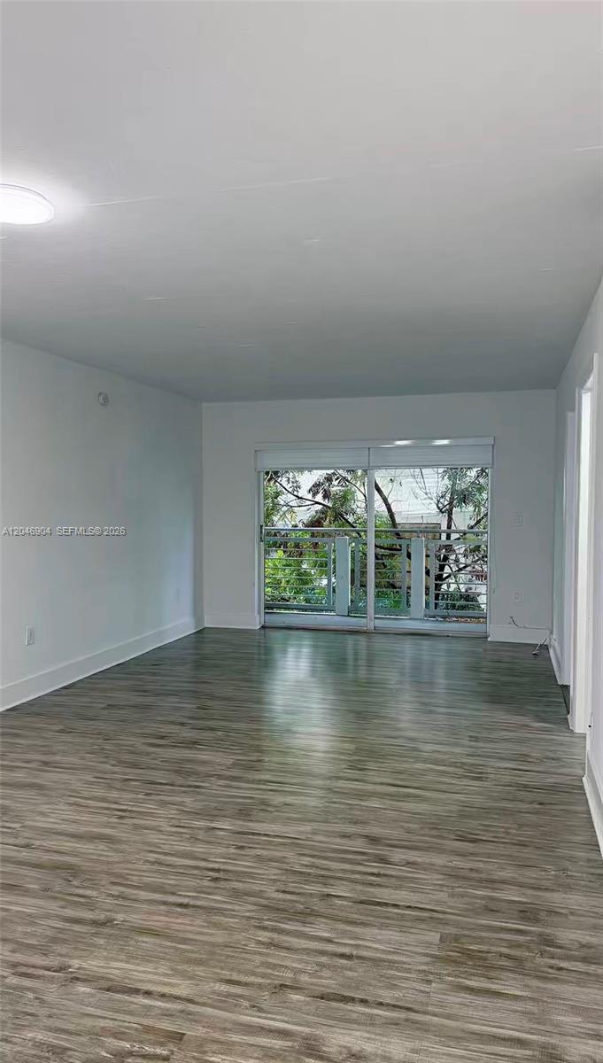 716 Michigan Ave # 303
