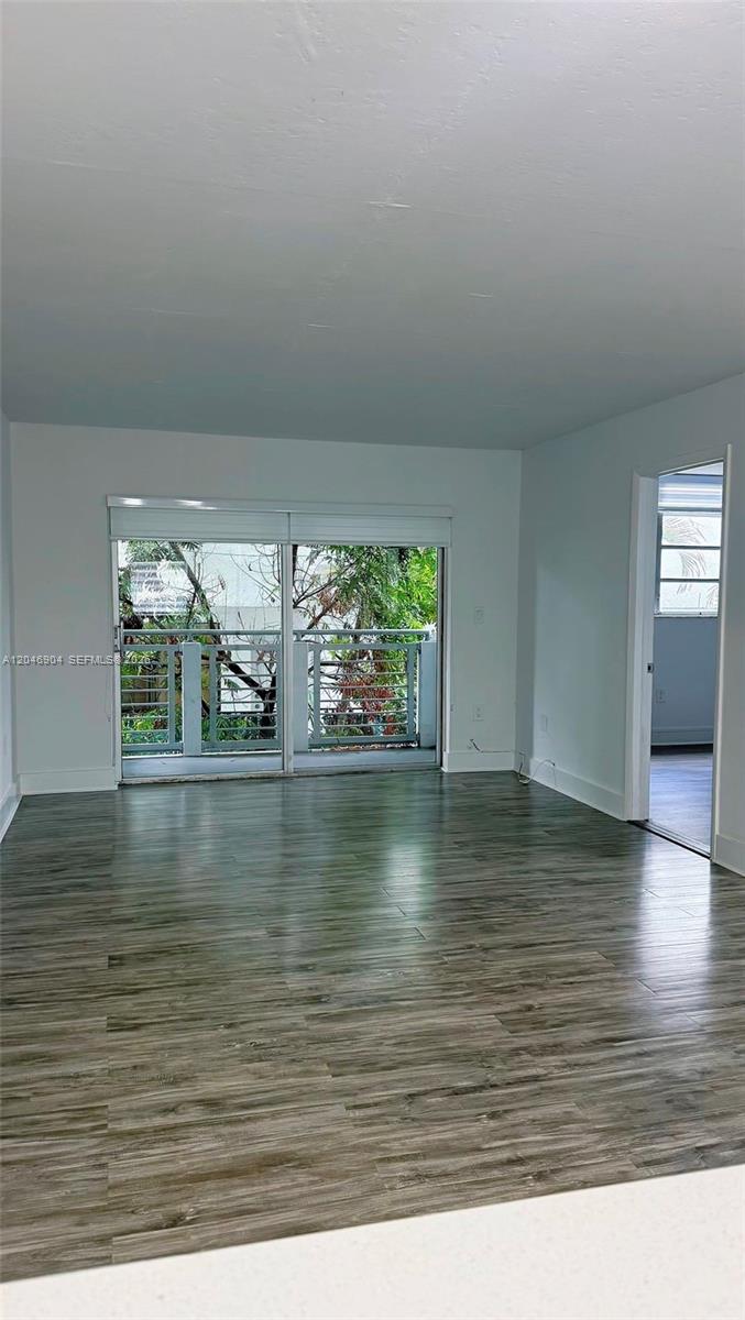 716 Michigan Ave # 303