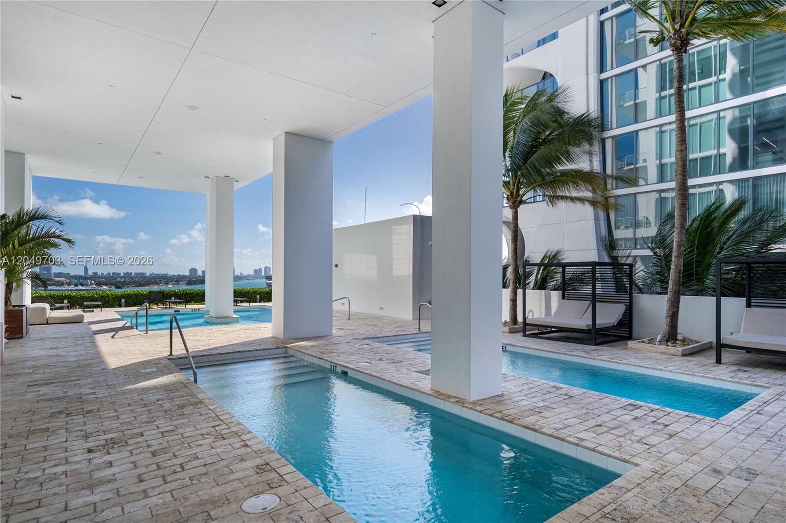 1040 Biscayne Blvd # 3802