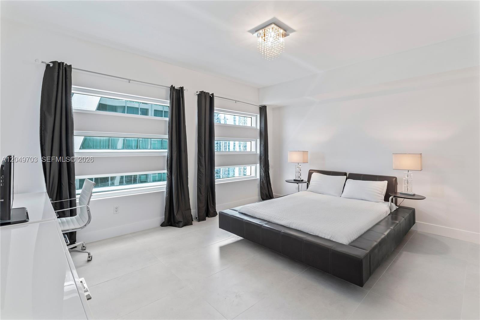 1040 Biscayne Blvd # 3802