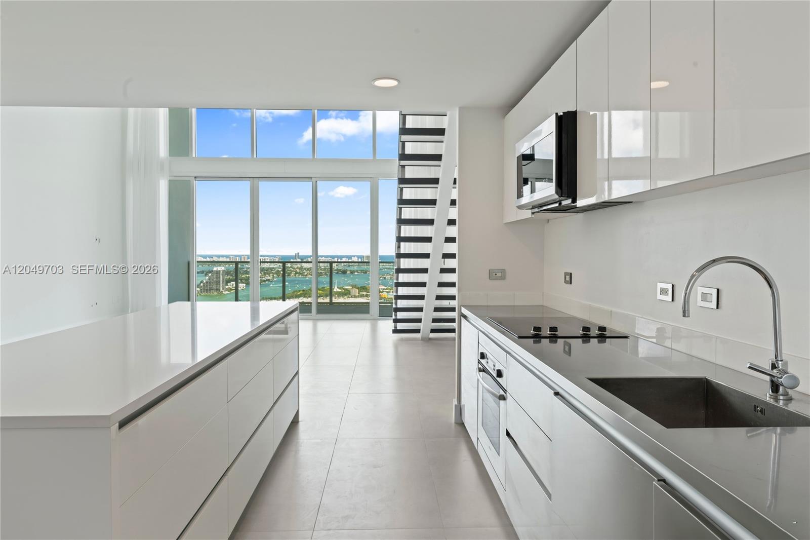 1040 Biscayne Blvd # 3802