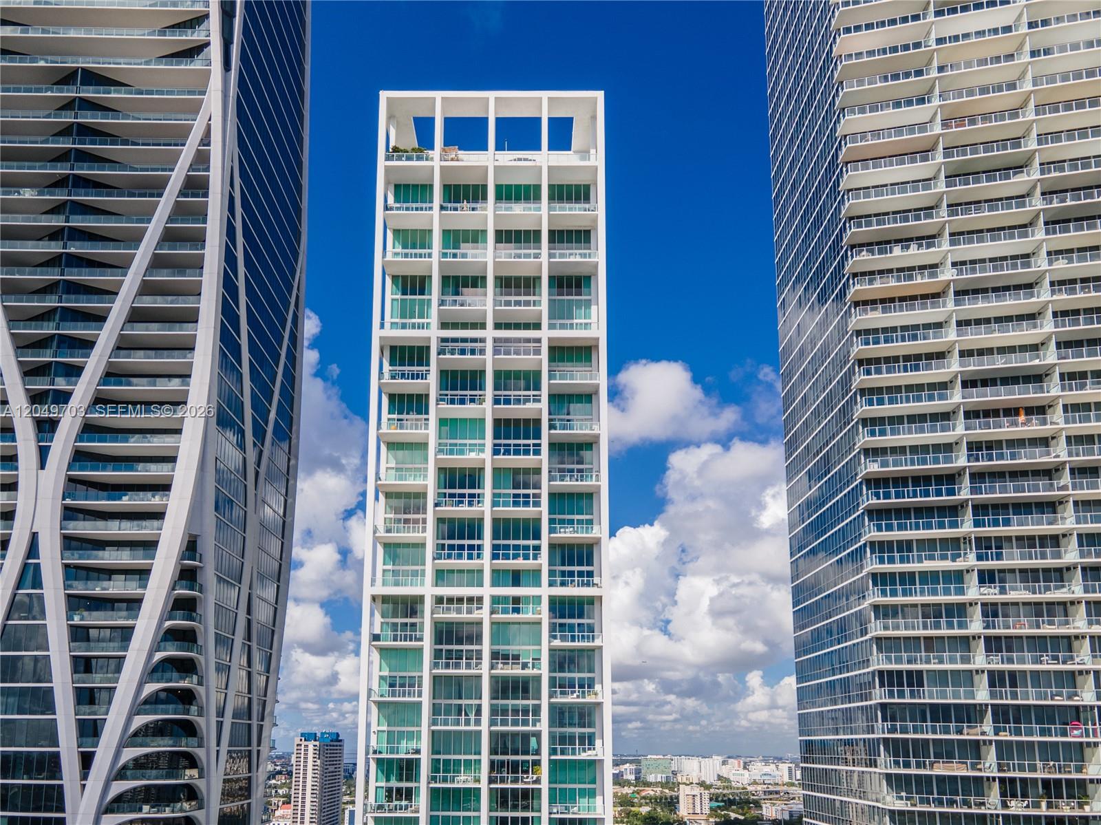1040 Biscayne Blvd # 3802