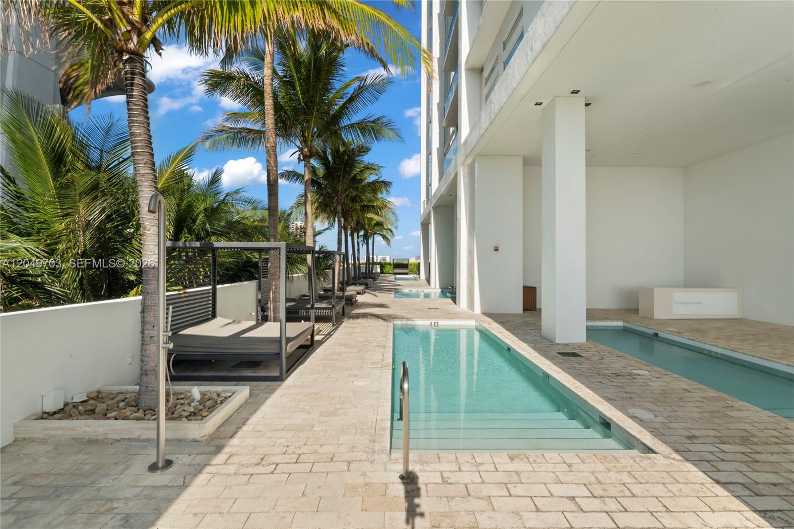 1040 Biscayne Blvd # 3802