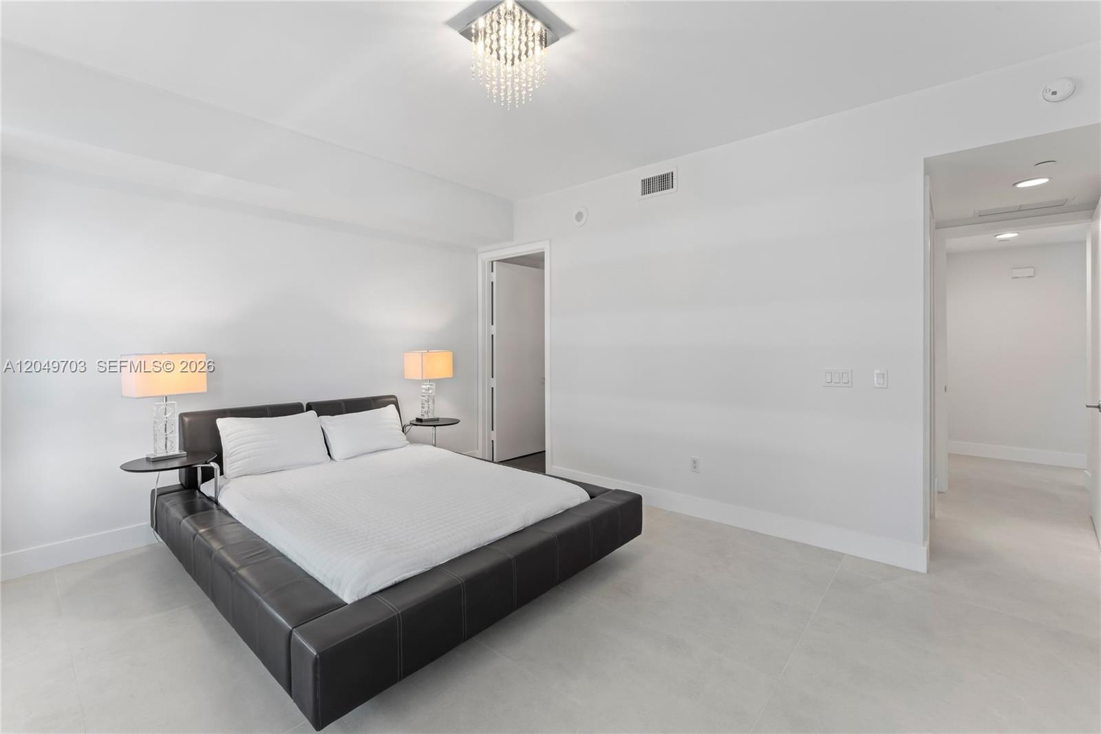 1040 Biscayne Blvd # 3802