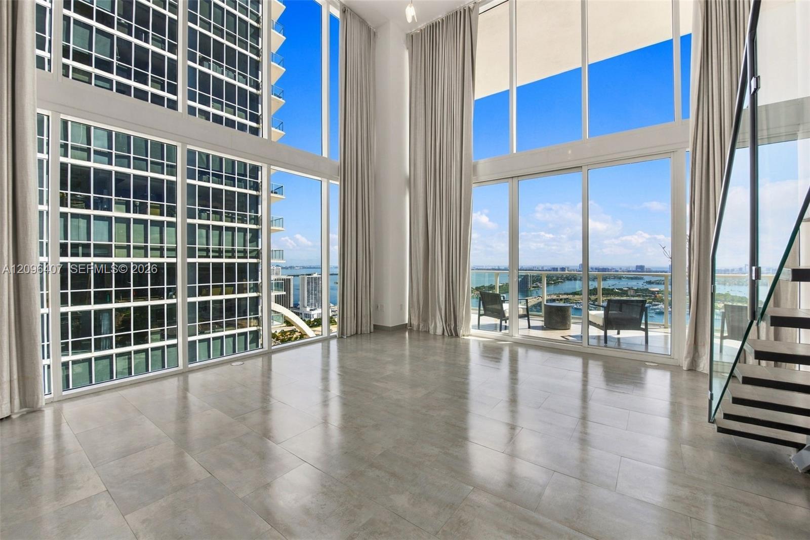 1040 Biscayne Blvd # 3704