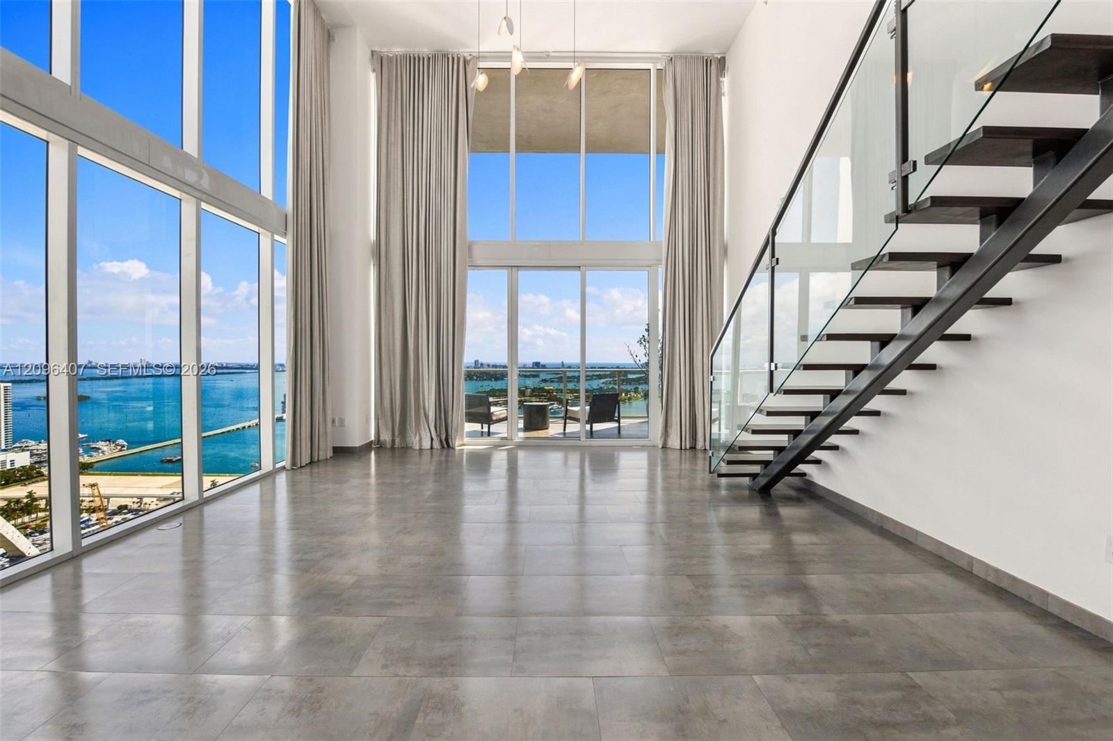 1040 Biscayne Blvd # 3704