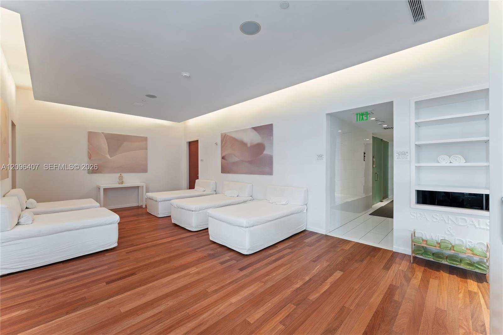 1040 Biscayne Blvd # 3704