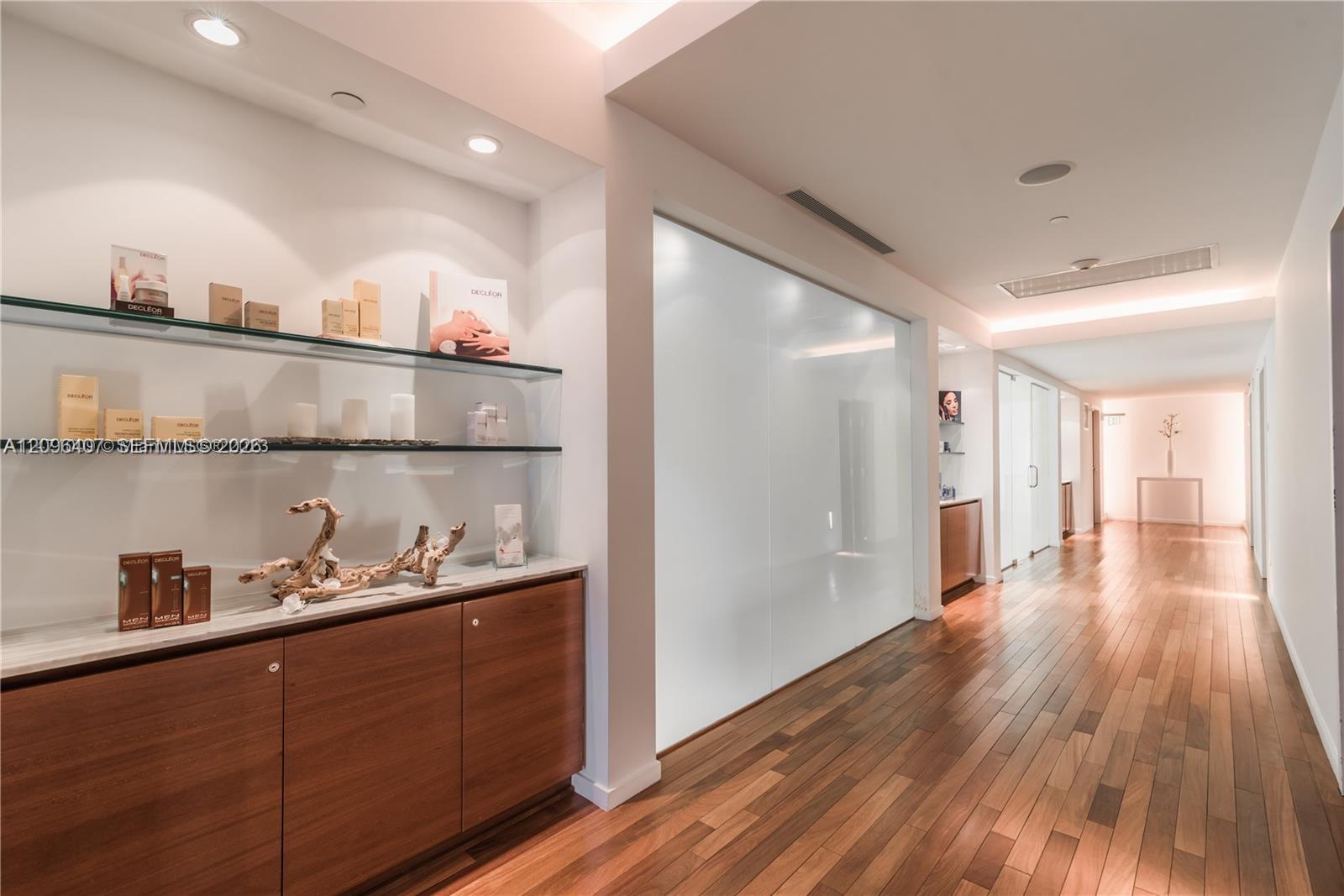 1040 Biscayne Blvd # 3704