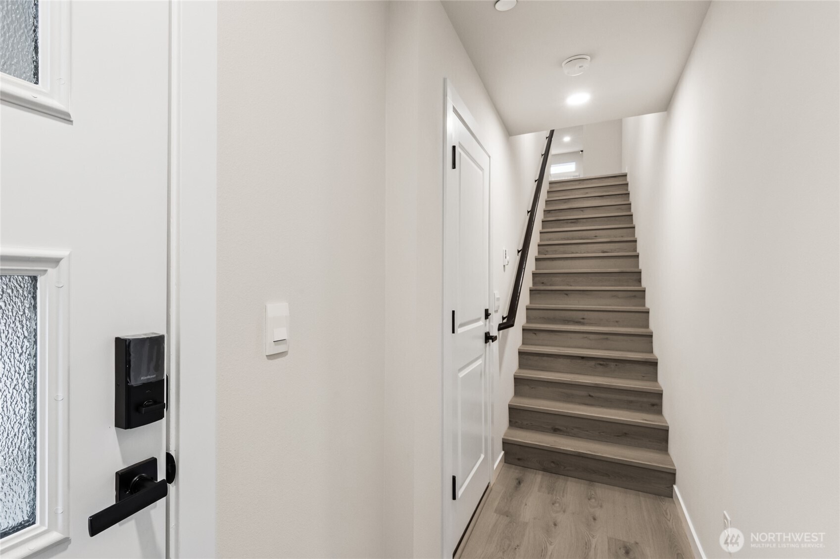 16723 Alderwood Mall Parkway Unit: F2