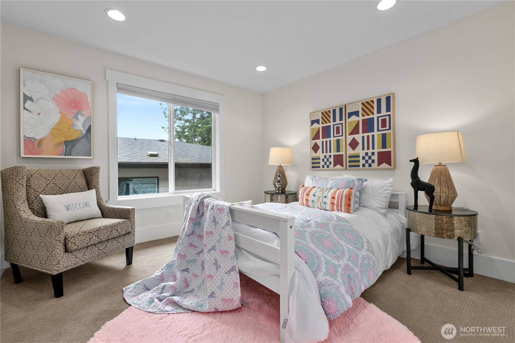 Explore the Property at 11511 115th Avenue NE, Kirkland, WA