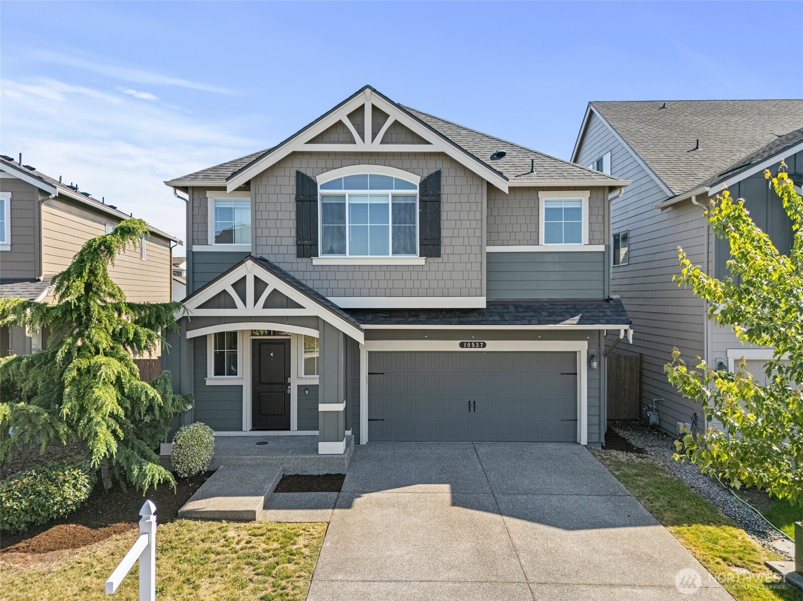 10537 185 Street Ct E
