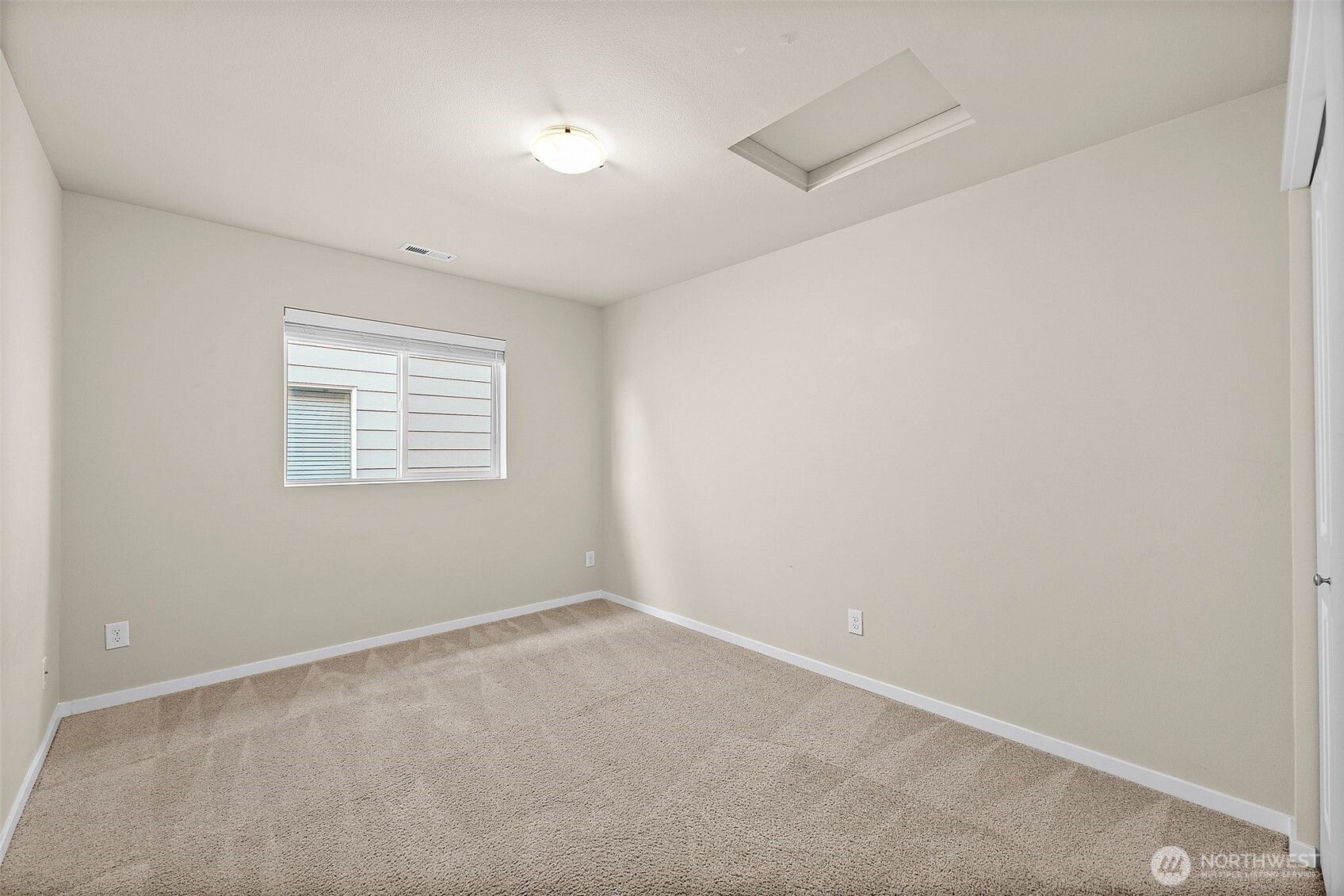 10537 185 Street Ct E