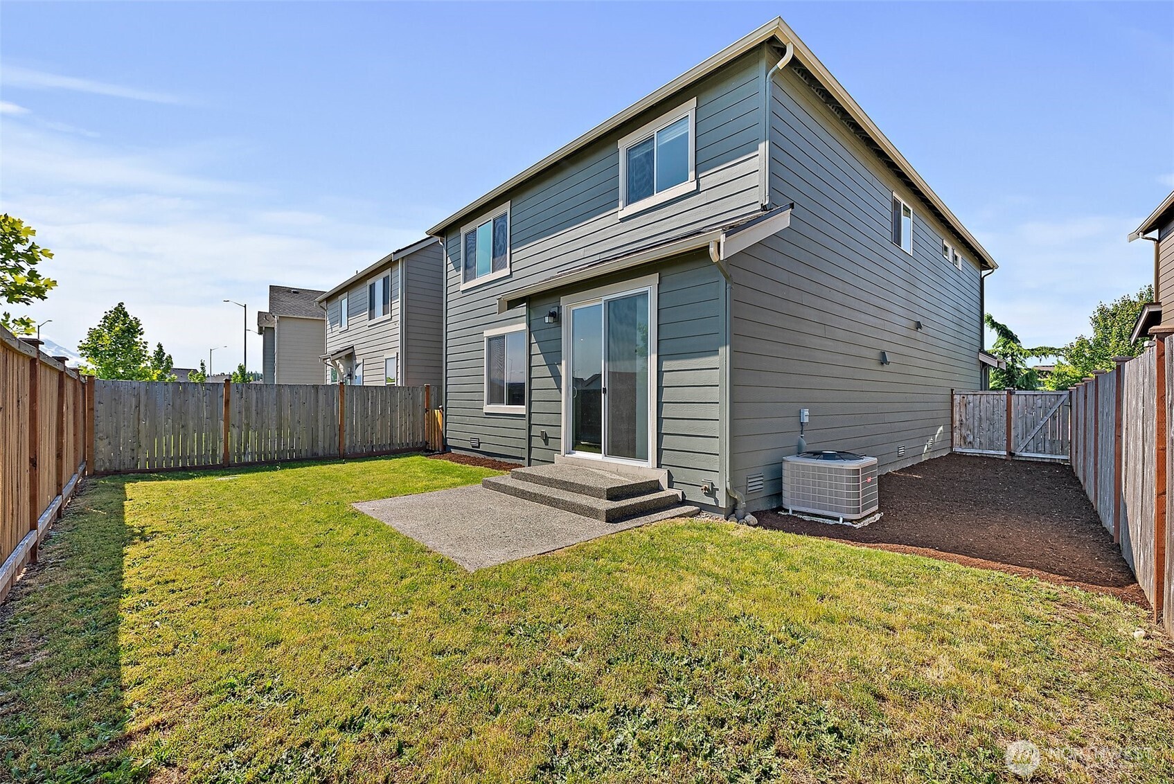 10537 185 Street Ct E