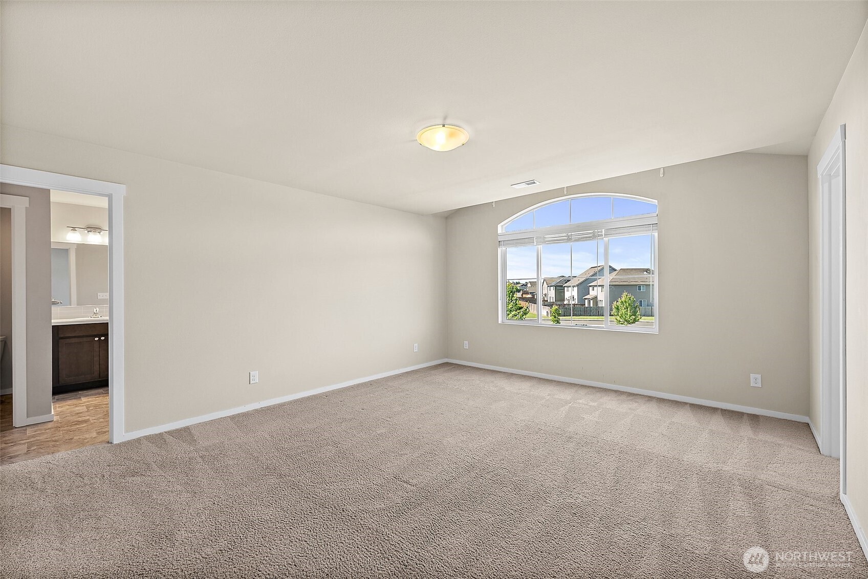 10537 185 Street Ct E