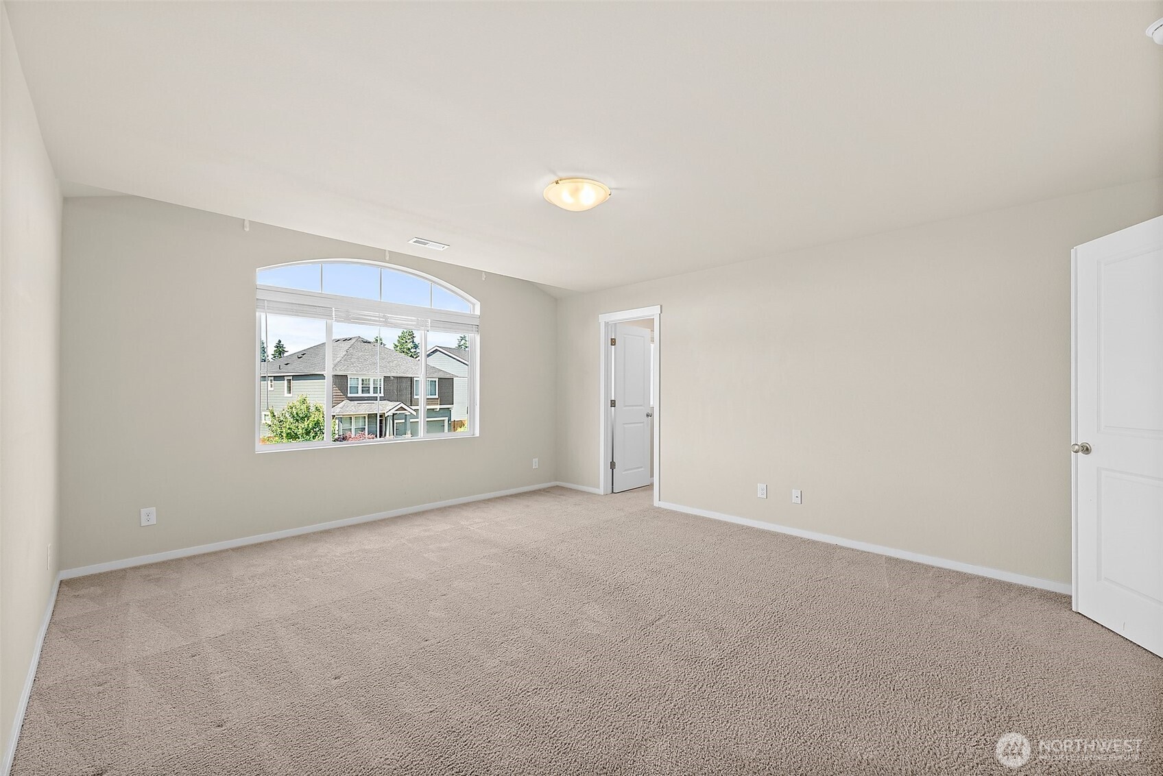 10537 185 Street Ct E
