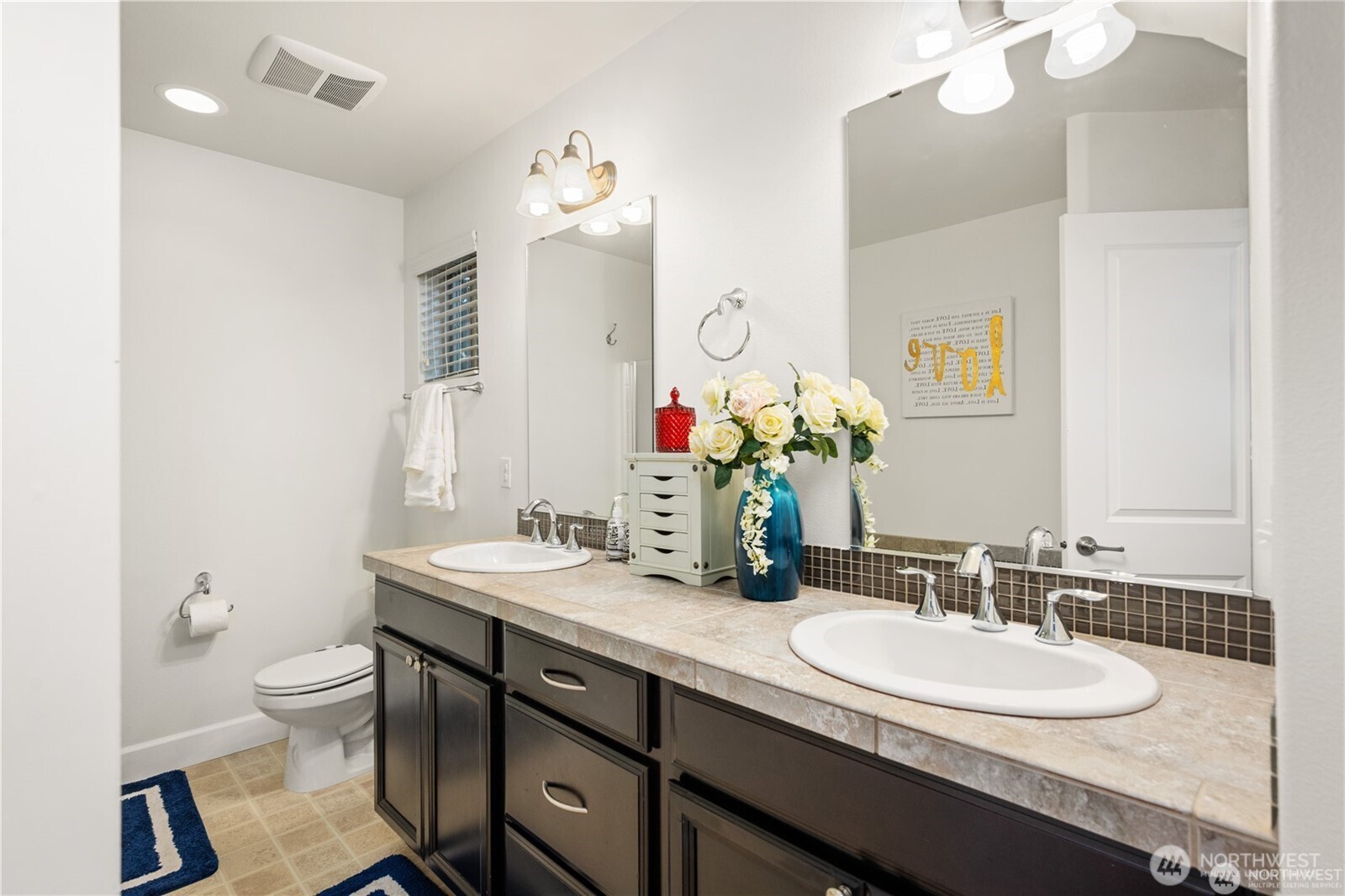 Explore the Residence at 14532 15th Place W, Lynnwood, WA