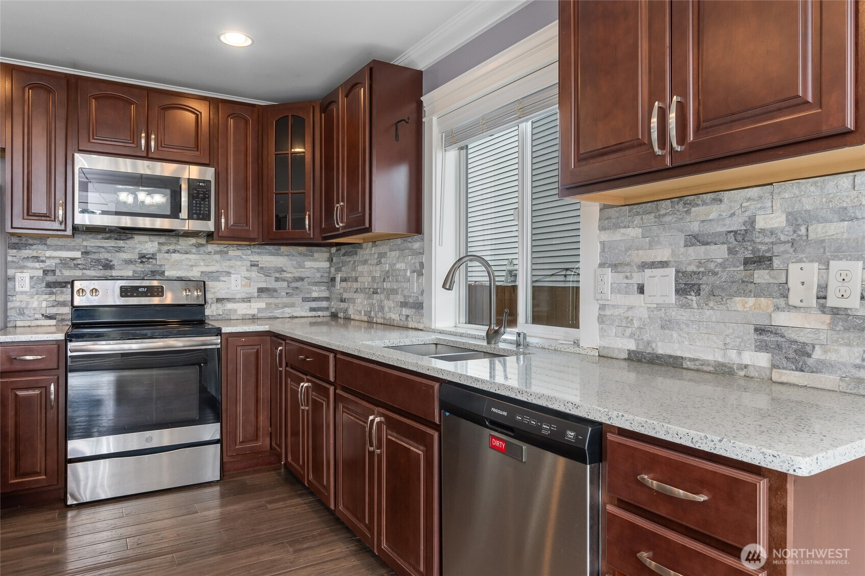 Explore the Home at 18831 112th Avenue Ct E, Puyallup, WA