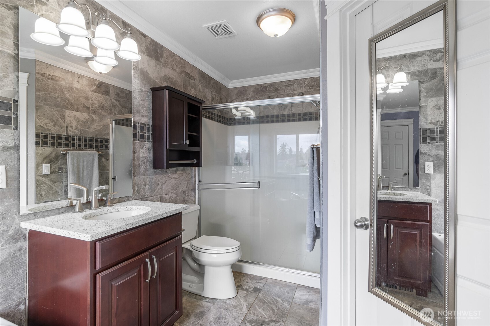 Explore the Home at 18831 112th Avenue Ct E, Puyallup, WA