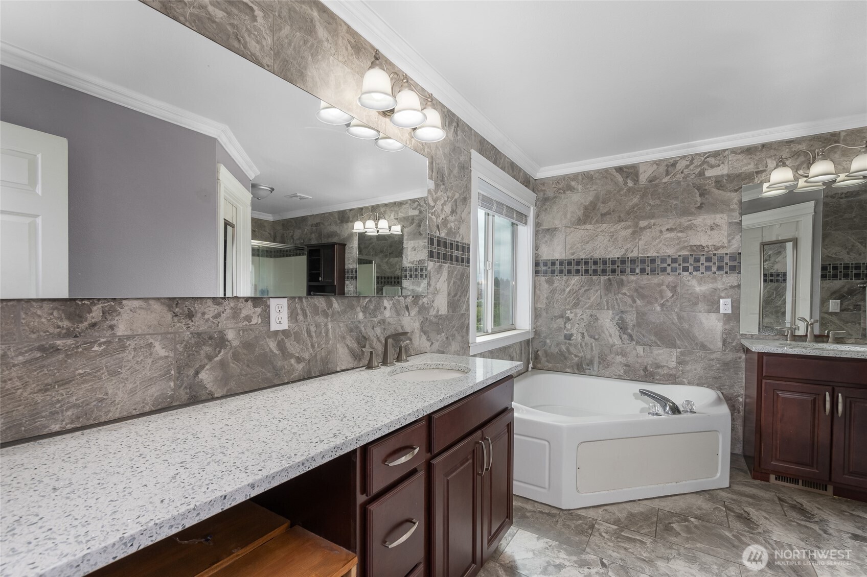 Explore the Home at 18831 112th Avenue Ct E, Puyallup, WA