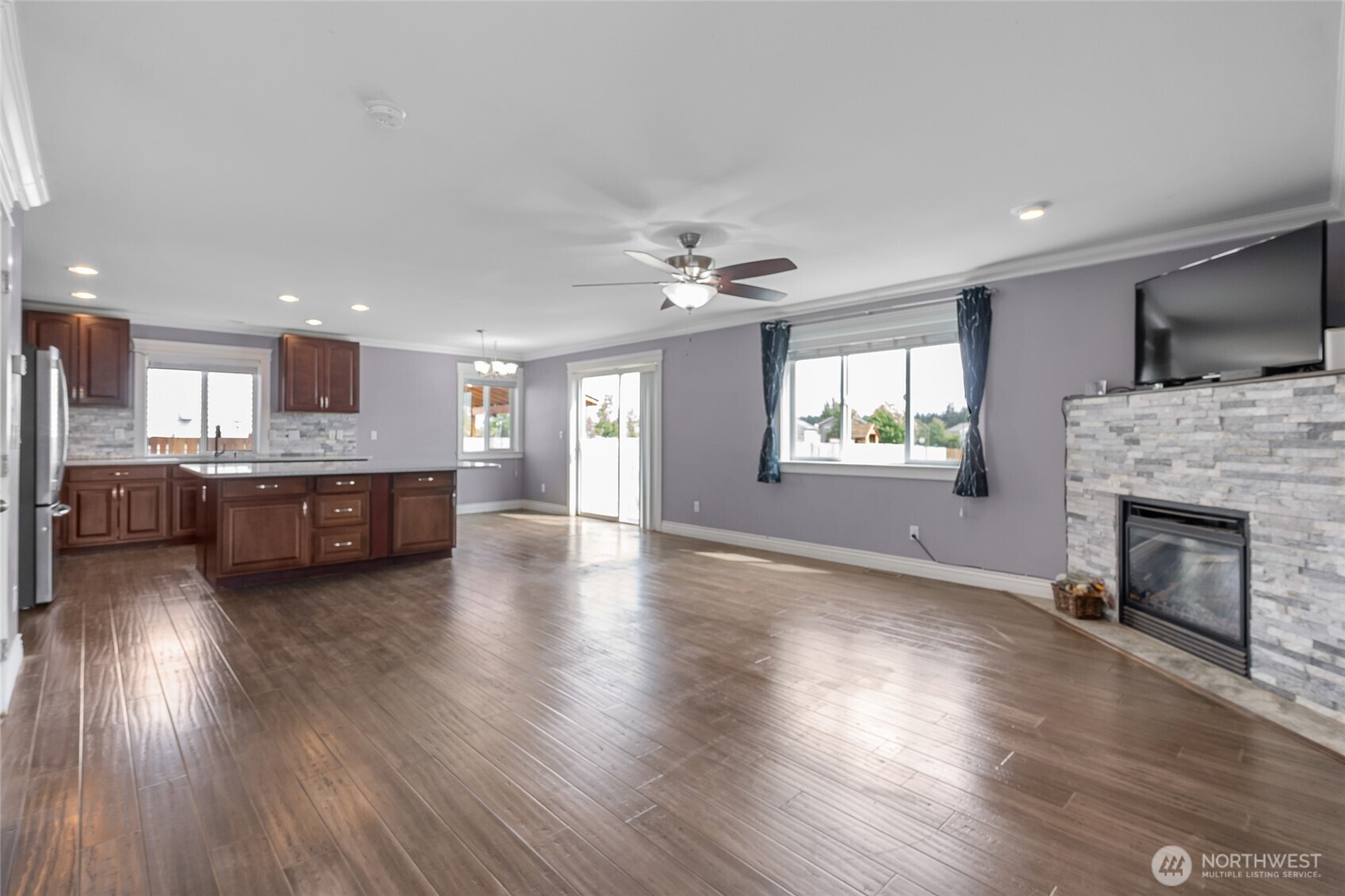 Explore the Home at 18831 112th Avenue Ct E, Puyallup, WA