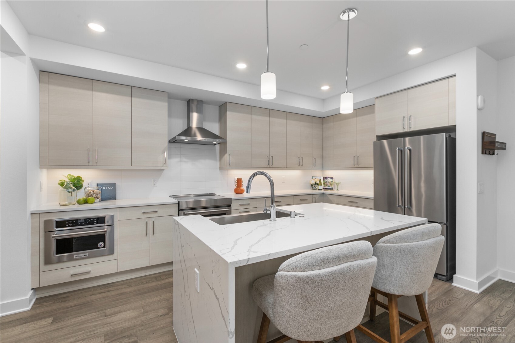 23103 NE 8th St Unit: E1