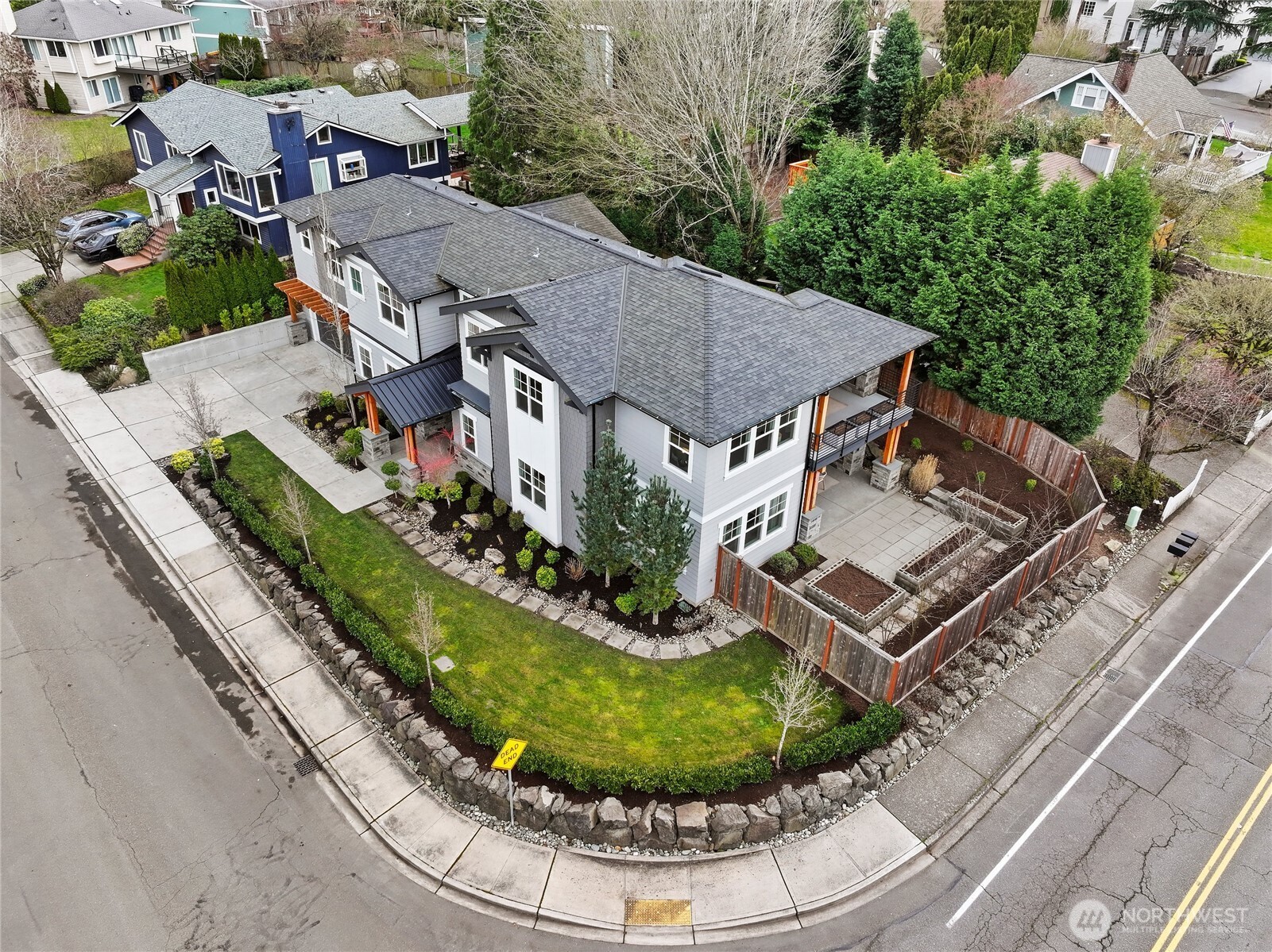 807 8th Avenue S