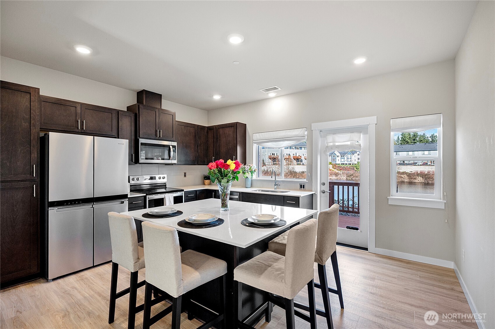 1621 Seattle Hill Road Unit: JJ-3