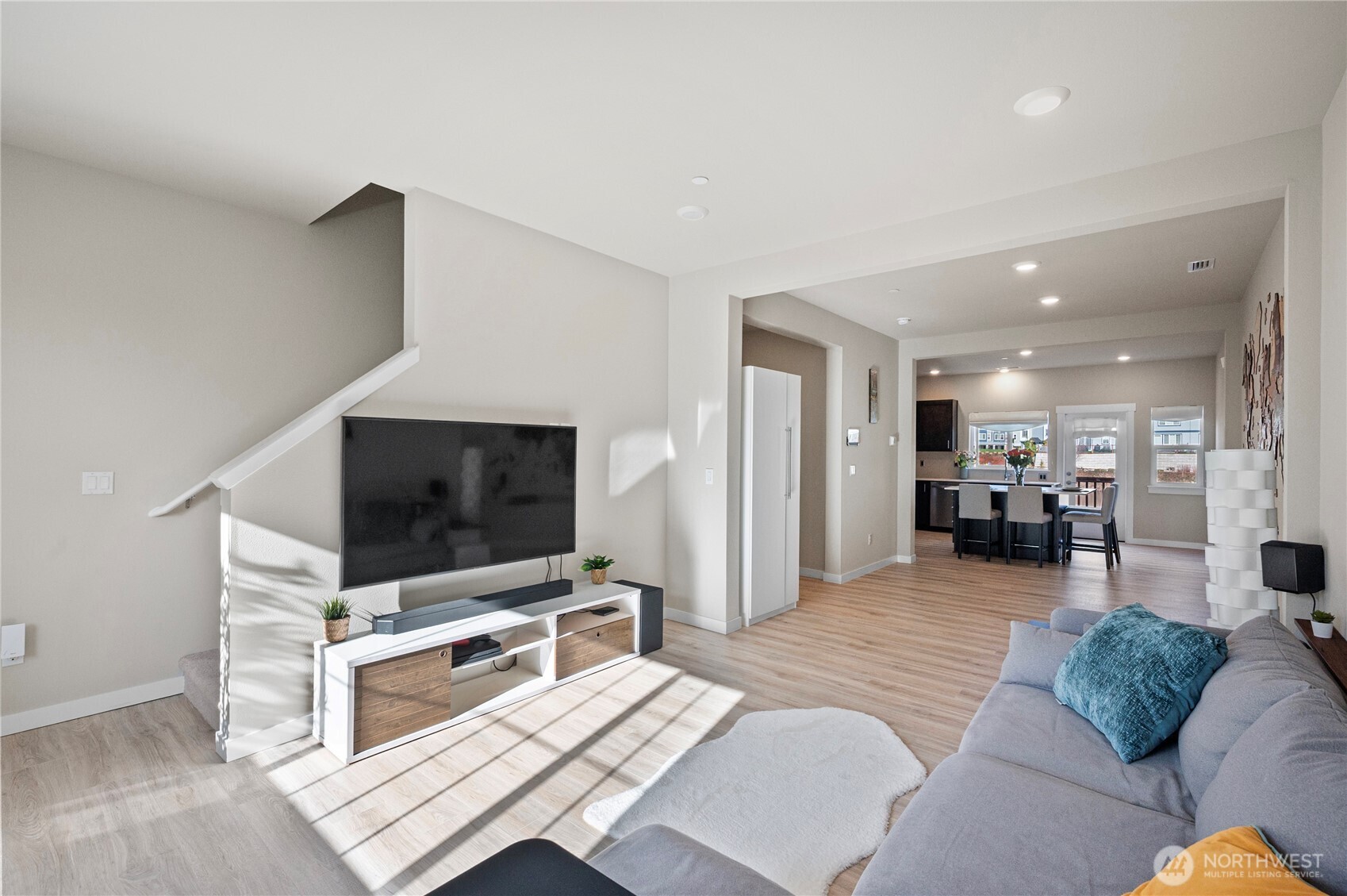 1621 Seattle Hill Road Unit: JJ-3