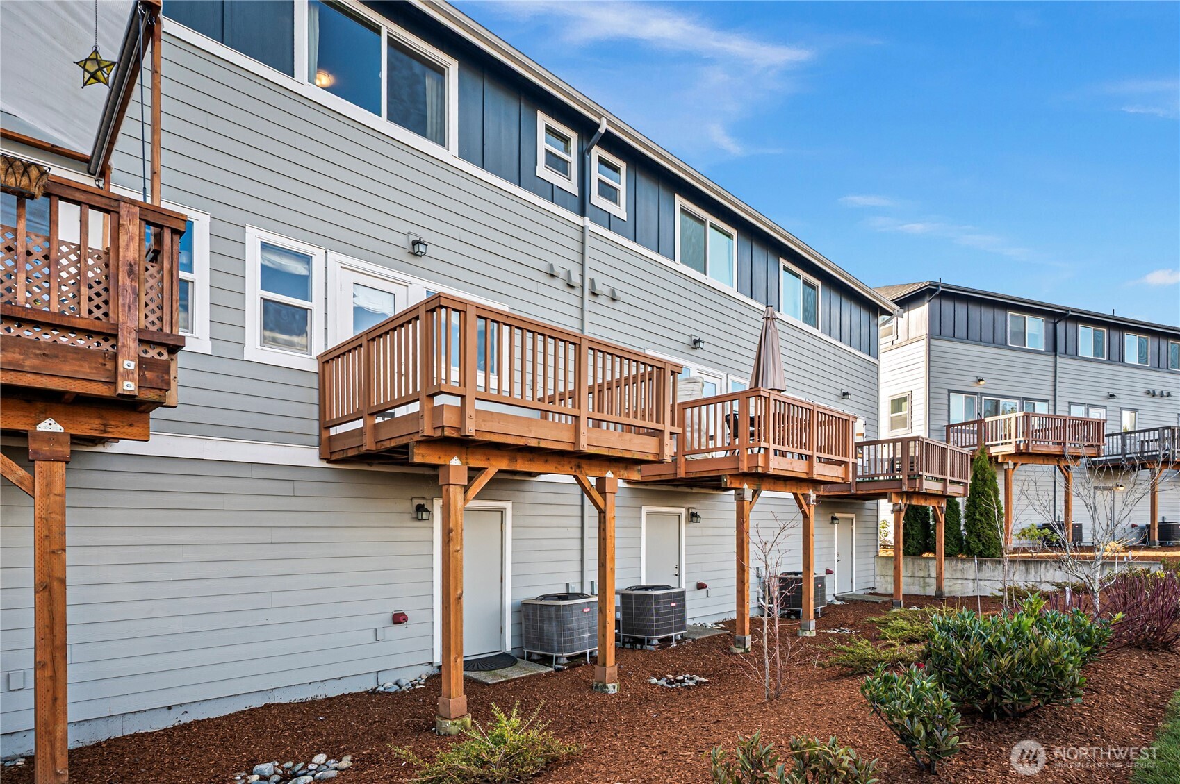 1621 Seattle Hill Road Unit: JJ-3