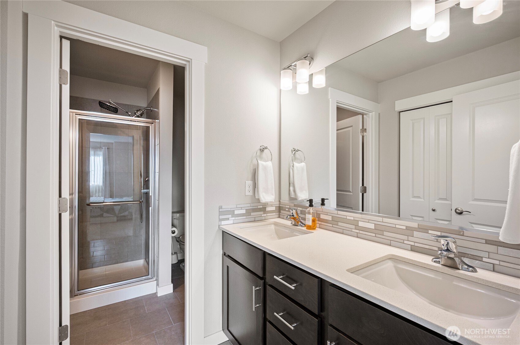 1621 Seattle Hill Road Unit: JJ-3