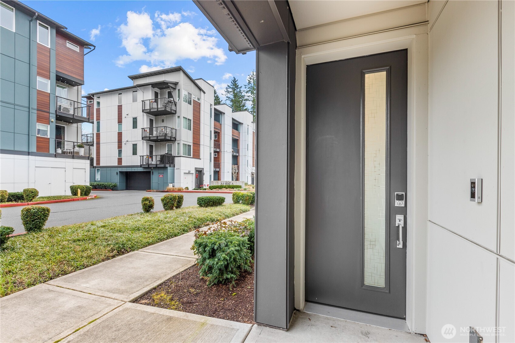 23103 NE 8th St Unit: E1