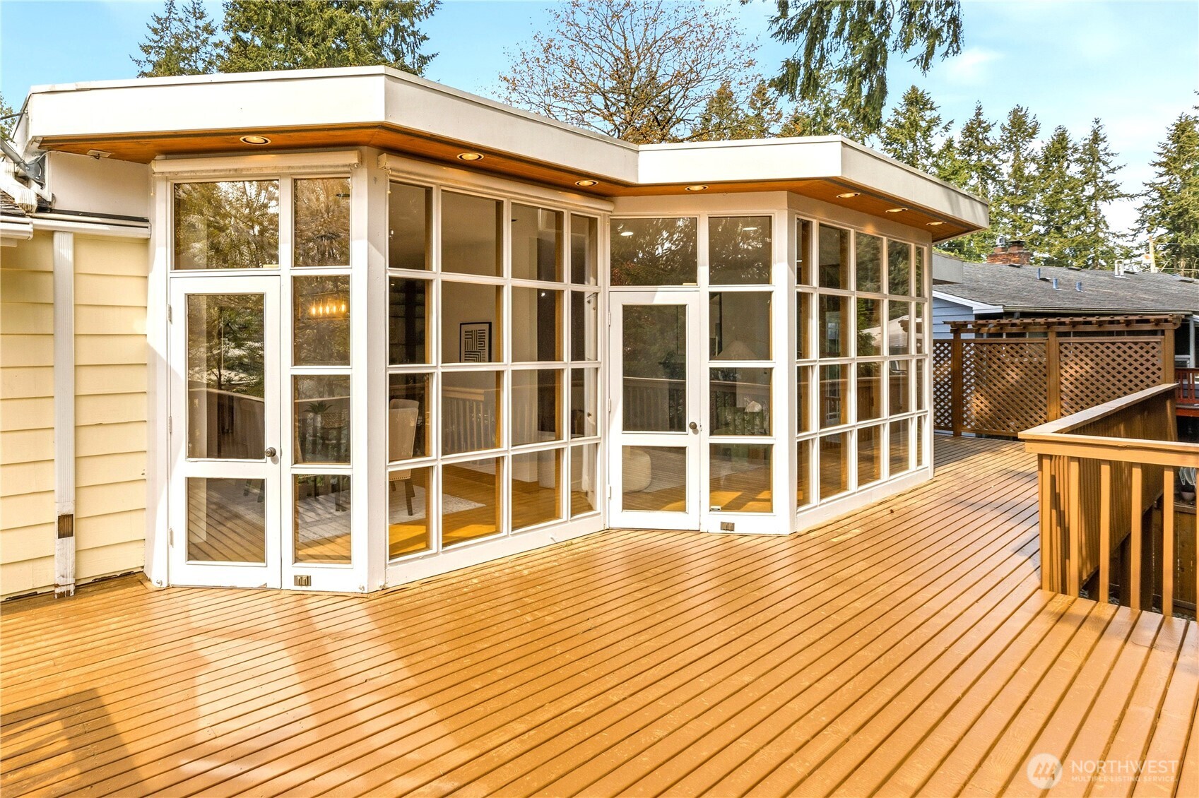 7020 137th Avenue NE