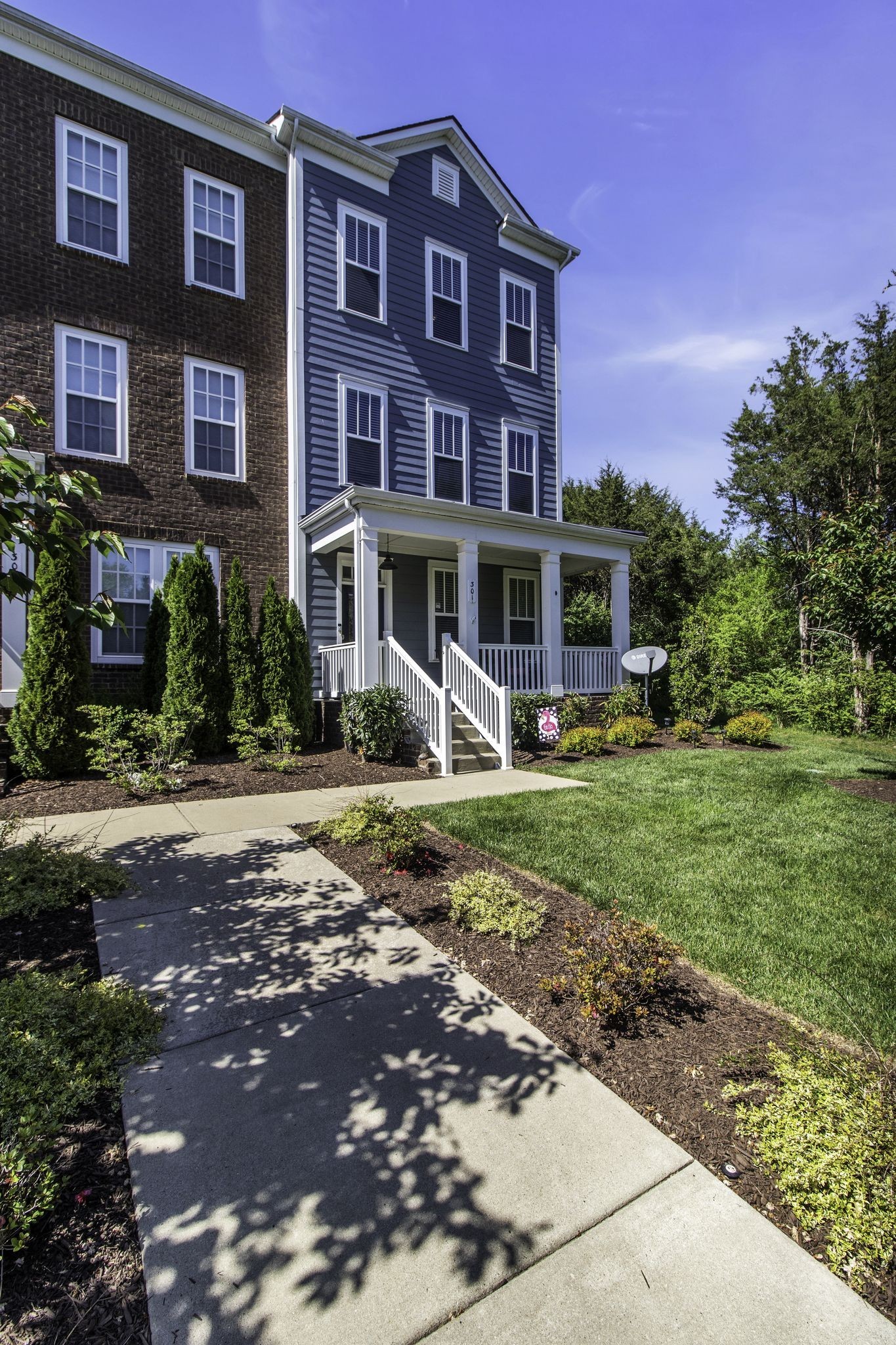 301 Kara Ln
