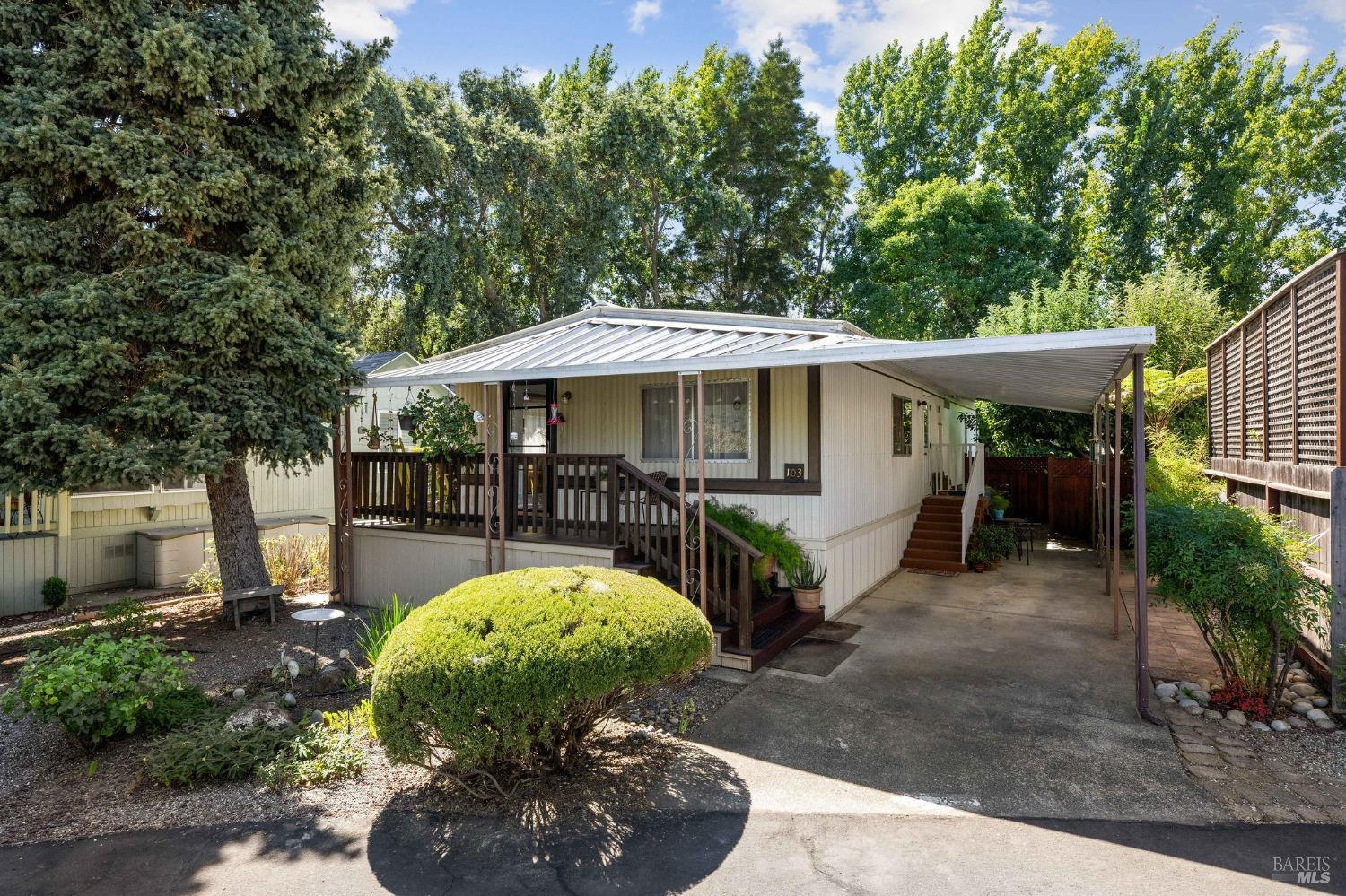 103 Claret Cir