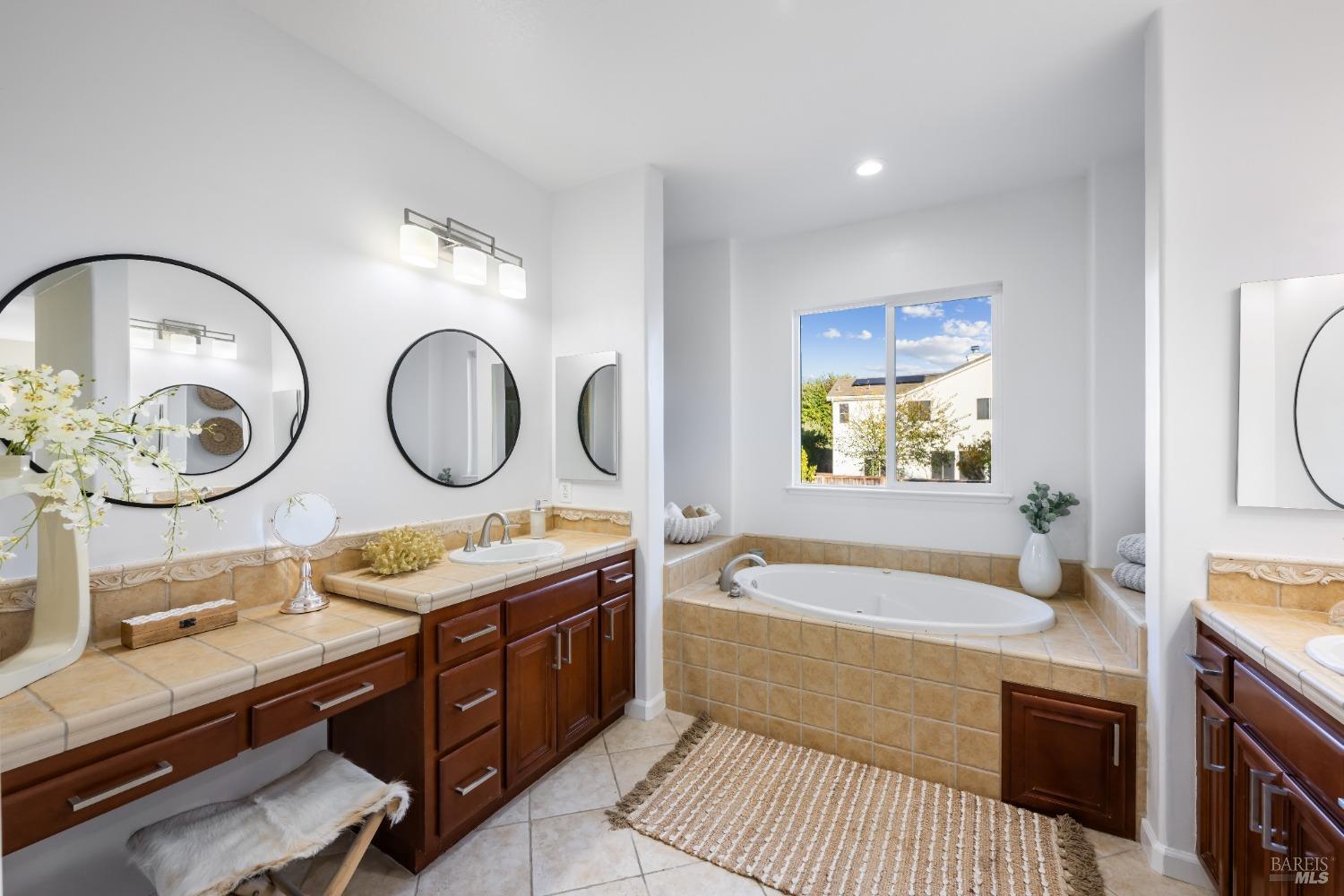 544 Wetlands Edge Rd