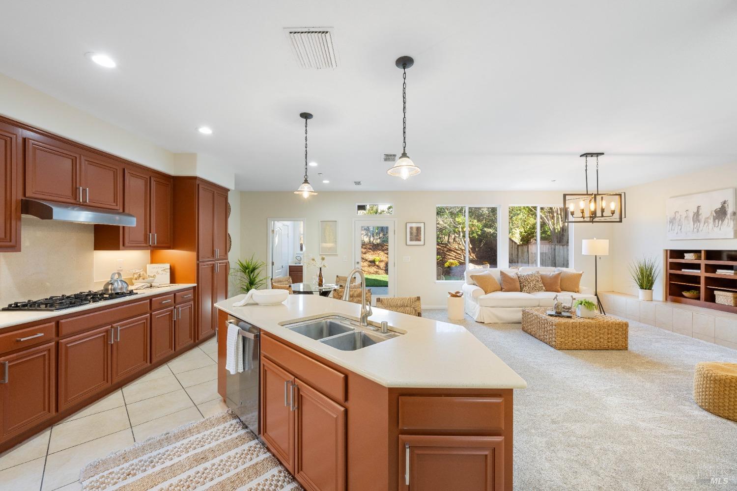 544 Wetlands Edge Rd